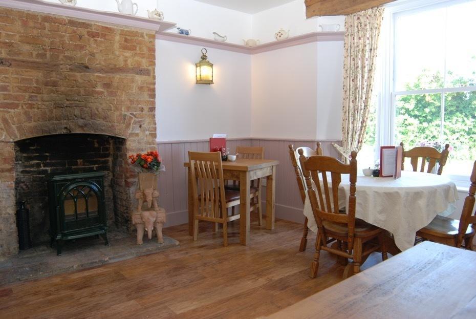 Old Riverview Guest House Earith Экстерьер фото