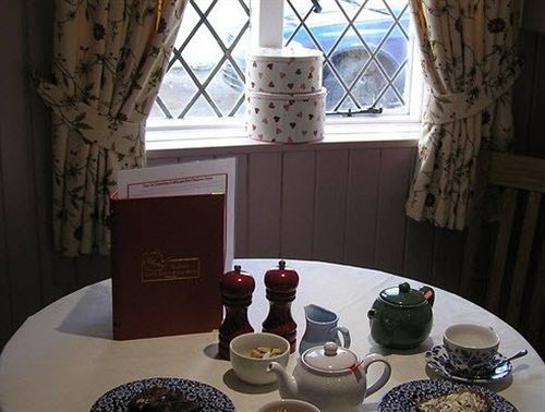 Old Riverview Guest House Earith Экстерьер фото
